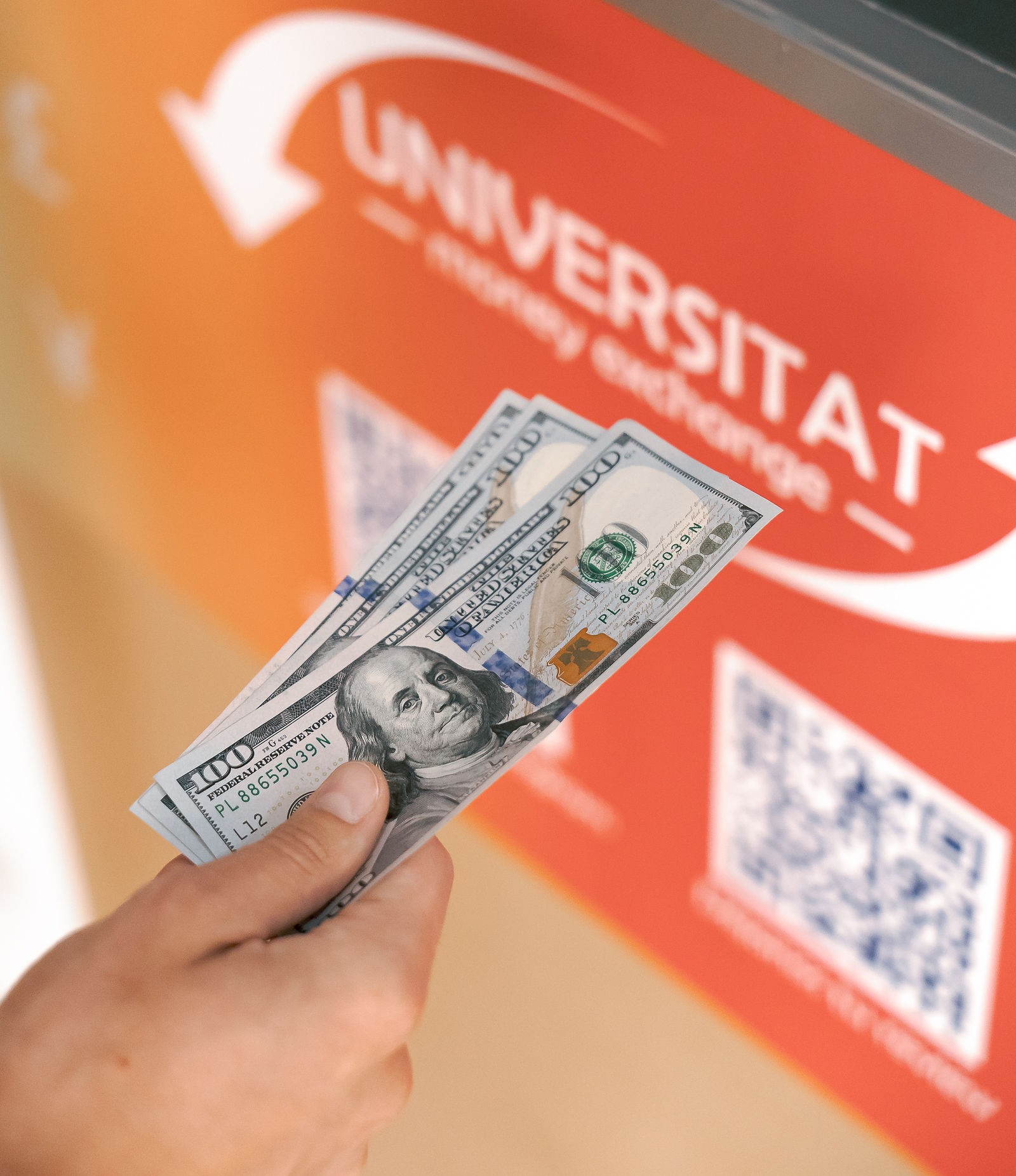 Zona comercial Universitat